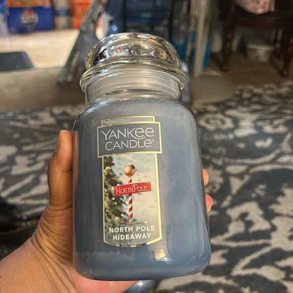 NWT Yankee Candle North Pole Hideaway - Picture 4 of 8